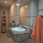 Casa En Lagos With Free Wifi & Netflix Appartement